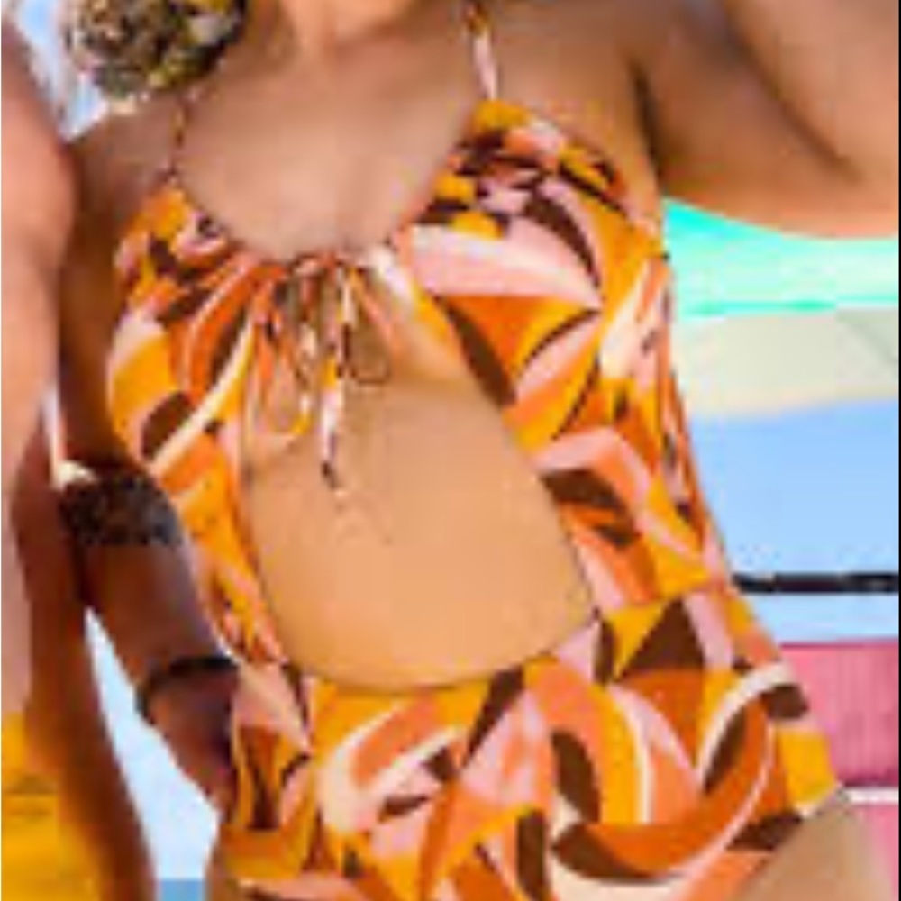 NWOT CUPSHE alexys abstract print cut out one piece swim size XL - Picture 6 of 11